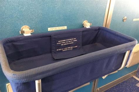 bassinet klm